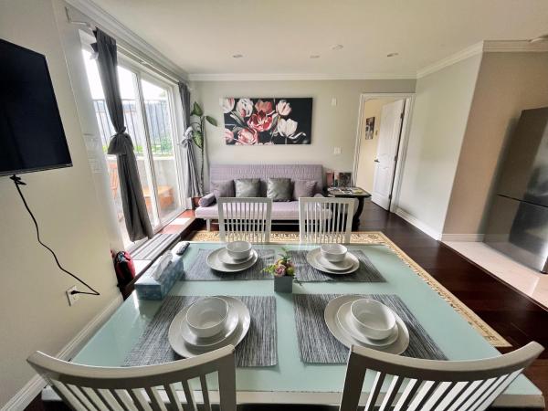 Coze home in Vancouver near YVR : photo 5 de la chambre suite 2 chambres