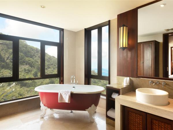 Yalong Bay Earthly Paradise Birds Nest Resort (Mountain Villas) : photo 5 de la chambre phoenix deluxe pool view suite room