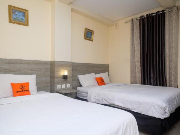 Koolkost near Stadion Maguwoharjo : photo 4 de la chambre chambre lits jumeaux