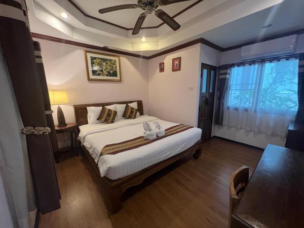 Pha Thai House : photo 1 de la chambre hébergement double standard