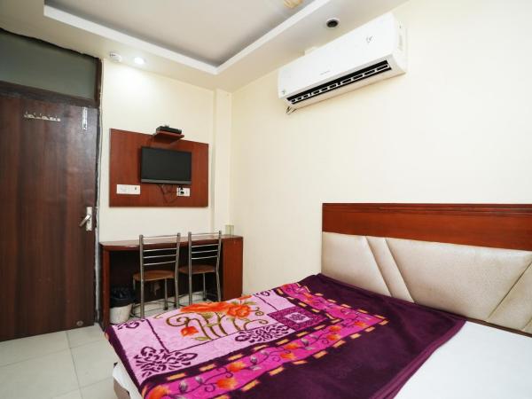 Hotel Ashirwad DX : photo 6 de la chambre chambre double
