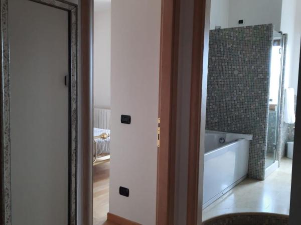 Antares Rooms and Suites : photo 1 de la chambre chambre double avec balcon