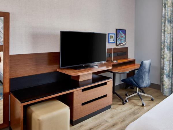 Fairfield Inn and Suites by Marriott Nashville Downtown/The Gulch : photo 4 de la chambre chambre lit king-size