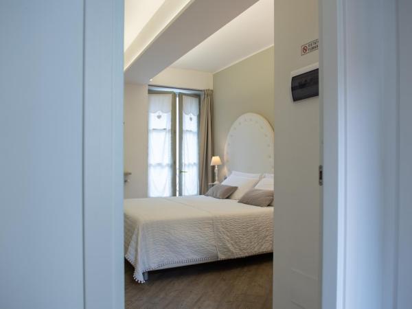 BeB San Lorenzo : photo 6 de la chambre chambre double avec salle de bains privative