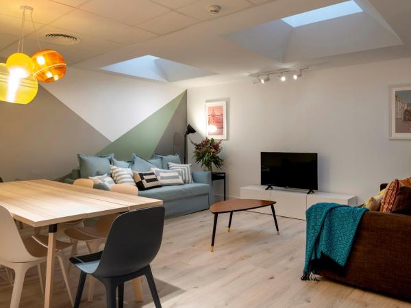 Santiago Apartments Bilbao : photo 5 de la chambre chambre familiale supérieure