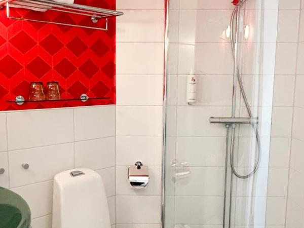 Good Morning Örebro : photo 6 de la chambre chambre triple standard