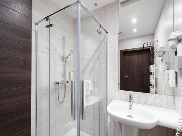 Hotel Różany Gaj - Destigo Hotels : photo 3 de la chambre chambre double Économique