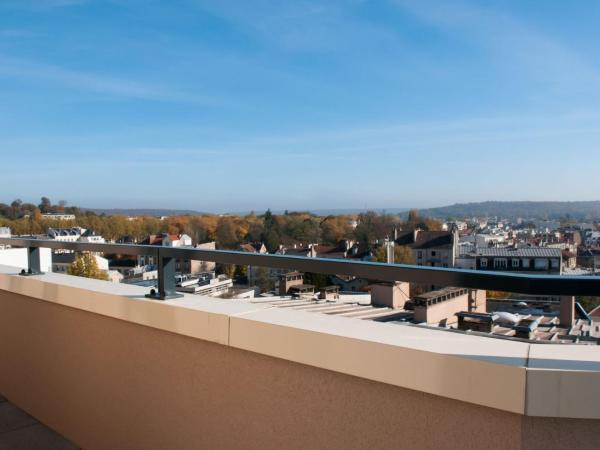 Hôtel Versailles Chantiers : photo 4 de la chambre chambre double avec terrasse