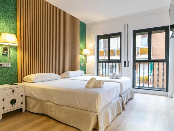 H-A Aparthotel Hotel Quo : photo 3 de la chambre chambre triple supérieure