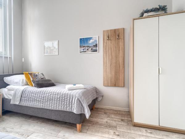 Stawa Apart Hostel : photo 3 de la chambre pokój z 2 łóżkami pojedyńczymi i wspólną łazienką na korytarzu