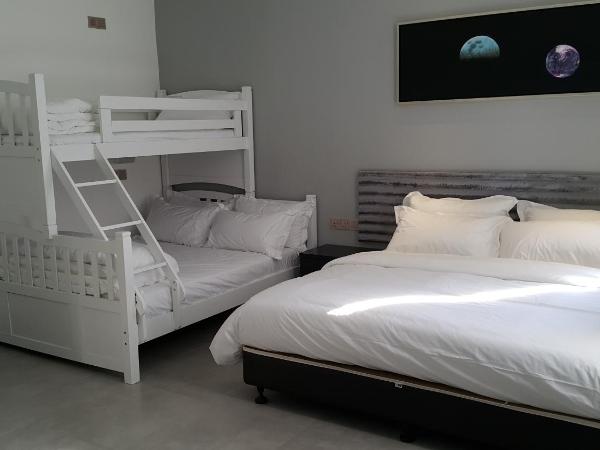 M Design Hotel @ Shamelin Perkasa : photo 4 de la chambre chambre familiale deluxe