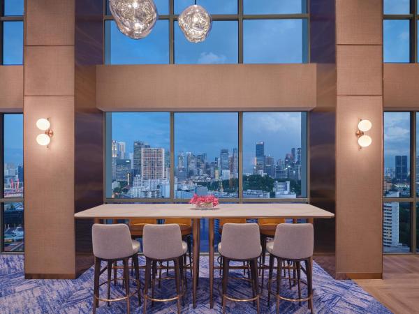 Grand Copthorne Waterfront : photo 6 de la chambre chambre grand club avec lit king-size (chambre récemment rénovée)