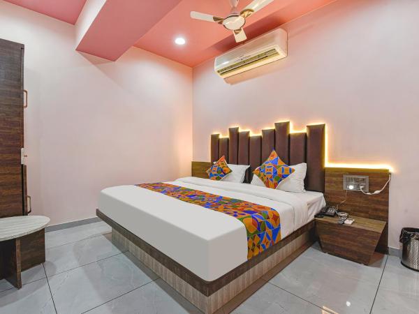 FabHotel Max Inn : photo 1 de la chambre chambre deluxe