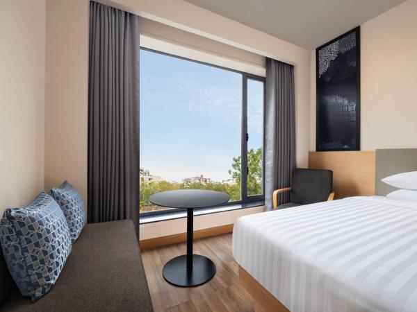 Fairfield by Marriott Jaipur : photo 5 de la chambre guest room twin beds city view