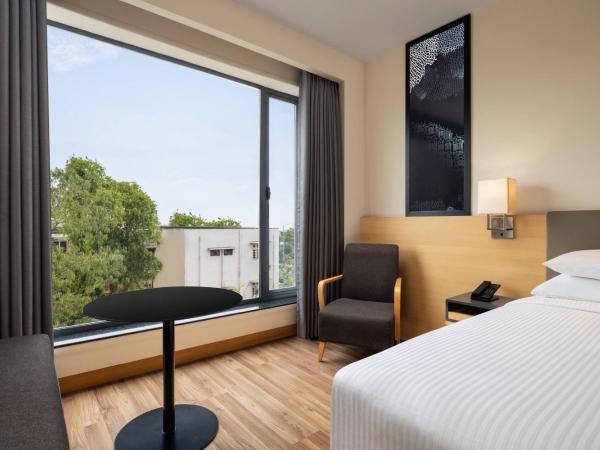 Fairfield by Marriott Jaipur : photo 6 de la chambre guest room 1 king city view