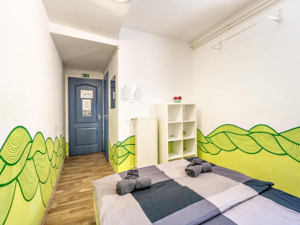 Island Hostel Budapest : photo 2 de la chambre chambre double privée