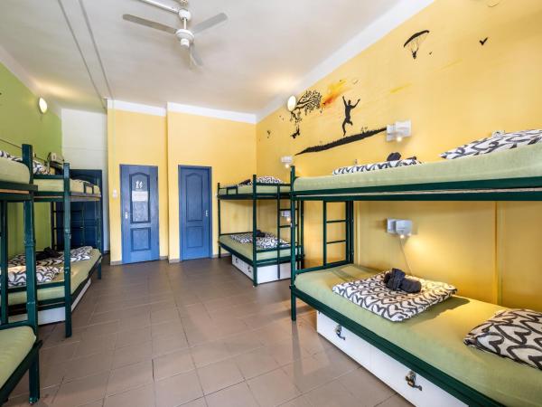 Island Hostel Budapest : photo 6 de la chambre lit simple dans dortoir de 8 lits