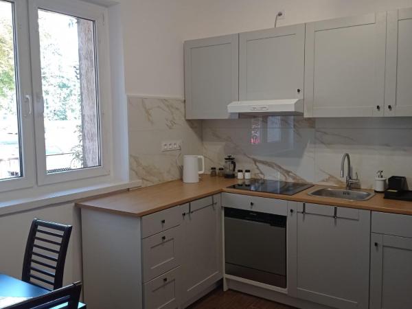 Hostel Wiśniowa 55 : photo 3 de la chambre chambre lits jumeaux standard avec salle de bains commune