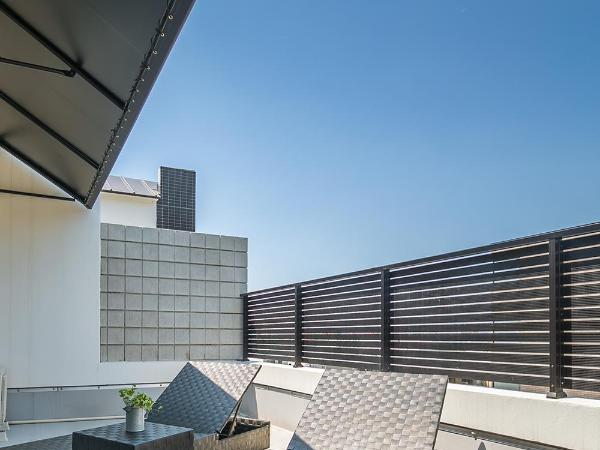 Sakura Terrace The Gallery : photo 7 de la chambre chambre lit king-size sur le toit avec balcon - aile nord