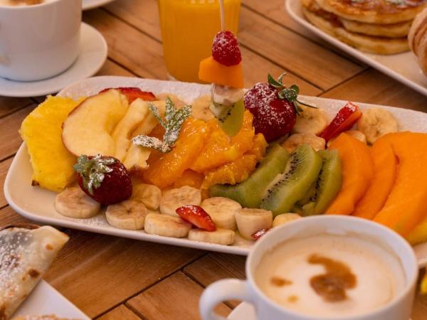 Relais del Mare : photo 6 de la chambre chambre lit king-size - vue sur mer