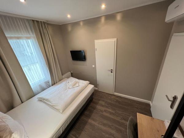 JJ Hotel Hannover-City-Pension : photo 7 de la chambre chambre simple standard