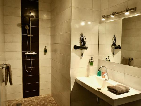 Hôtel Le Quatorze : photo 5 de la chambre chambre double confort