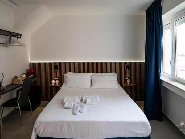 Humboldt Luxury Rooms Taormina : photo 3 de la chambre suite junior avec balcon