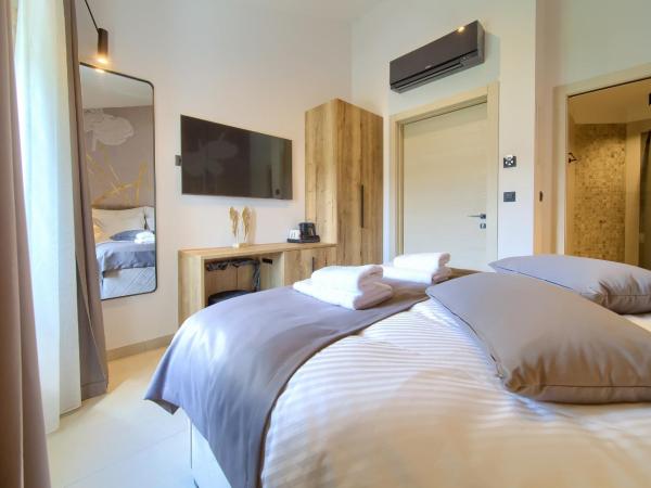 Portella Rooms : photo 5 de la chambre chambre lit queen-size - vue sur mer