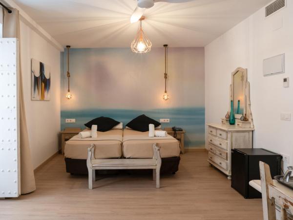 Hotel Alquimia Cadiz : photo 10 de la chambre chambre double standard