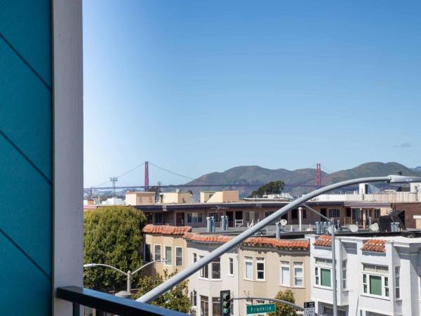 Samesun San Francisco : photo 9 de la chambre chambre lit queen-size avec balcon