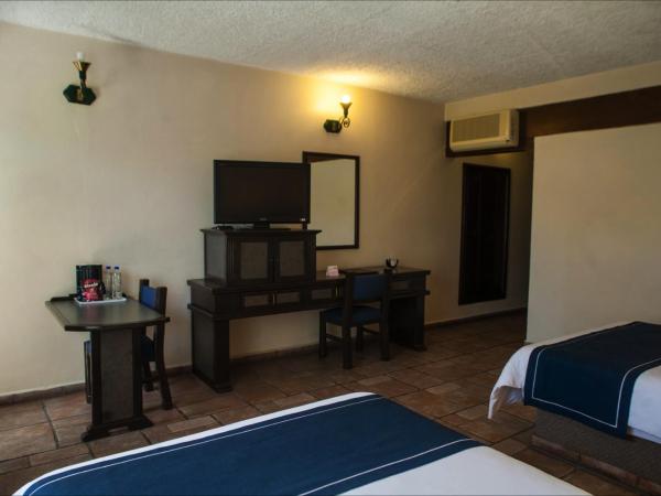 Mision De Los Angeles : photo 6 de la chambre chambre double standard avec 2 lits doubles - vue sur la piscine