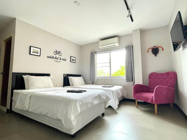 Fav Inn Town : photo 4 de la chambre chambre lits jumeaux avec salle de bains privative