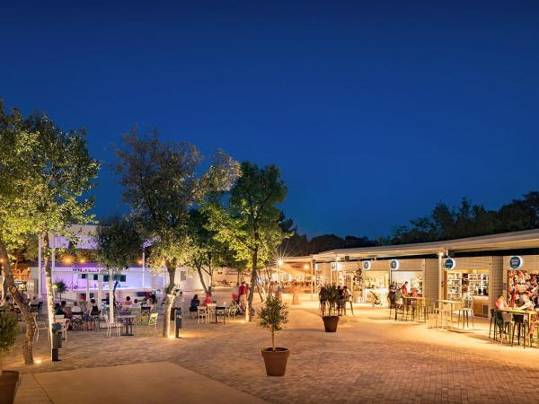 Drago Tours LODGE TENT Holiday Deluxe, Lanterna : photo 10 de la chambre tente