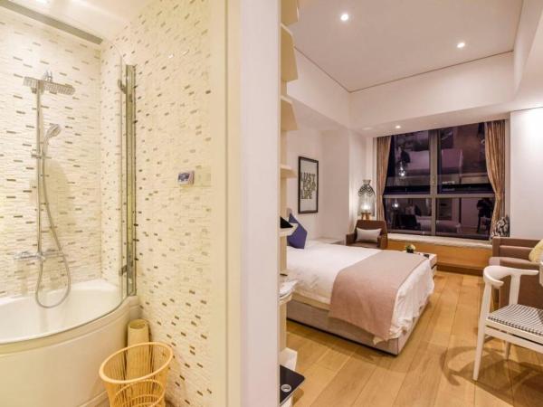 The Clouds Apartment : photo 4 de la chambre chambre double deluxe avec douche