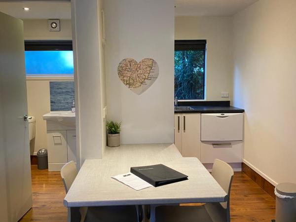 Commodore Motel : photo 2 de la chambre appartement 1 chambre