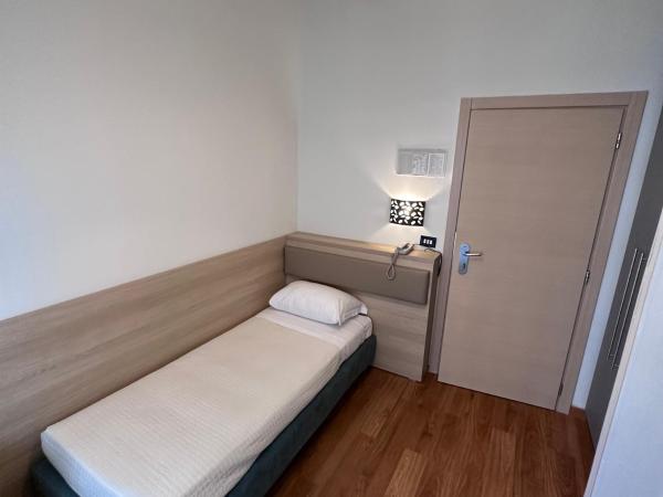 Hotel St Gregory Park : photo 2 de la chambre chambre simple