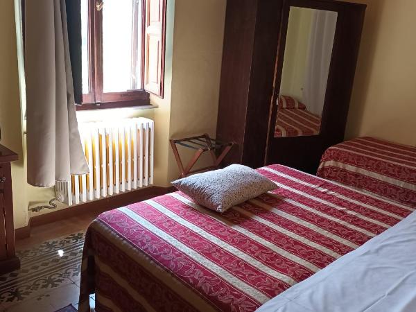 Hotel Europa : photo 1 de la chambre chambre triple confort