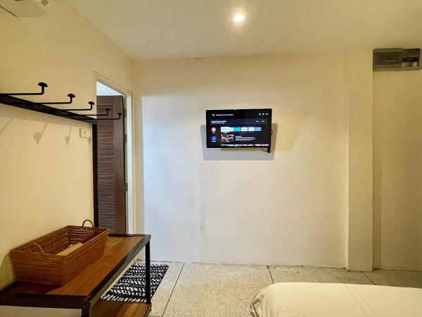 Fav Inn Town : photo 10 de la chambre chambre lits jumeaux Économique sans fenêtre