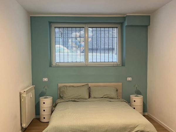 B&B Malnati 3 Urban Living MILANOSANSIRO : photo 2 de la chambre chambre double avec salle de bains privative