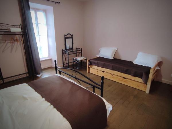 Château Saint-Martin : photo 7 de la chambre chambre familiale - vue sur jardin