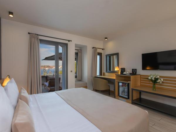 Senses Hotel - Adults Only : photo 5 de la chambre chambre double de luxe avec vue sur la mer et terrasse