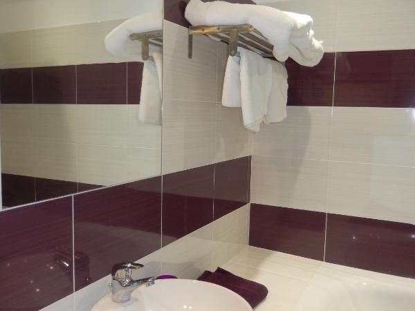 Domaine de Puyrousse : photo 1 de la chambre chambre double deluxe avec baignoire