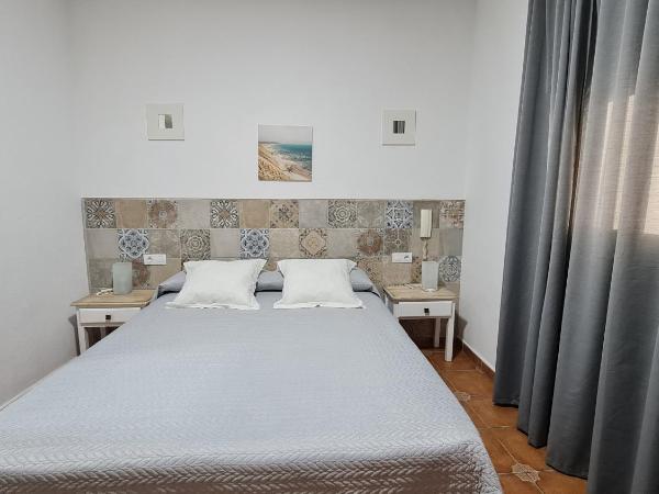 Hostal Canalejas : photo 4 de la chambre chambre double