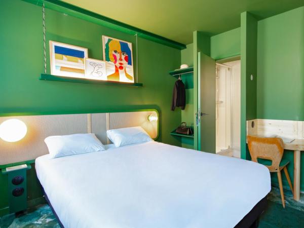 greet hotel Salon de Provence : photo 4 de la chambre chambre pop avec 1 lit double