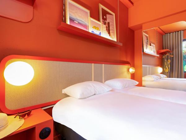 greet hotel Salon de Provence : photo 3 de la chambre chambre pop 2 lits simples
