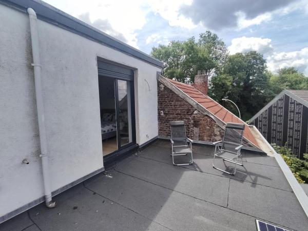 Studio Citadelle & proche centre historique : photo 1 de la chambre chambre double - vue sur jardin