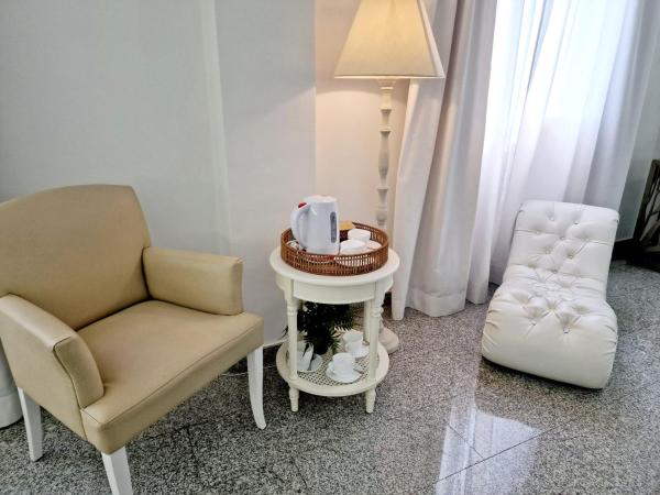 Hotel Plaza Del Castillo : photo 7 de la chambre suite familiale