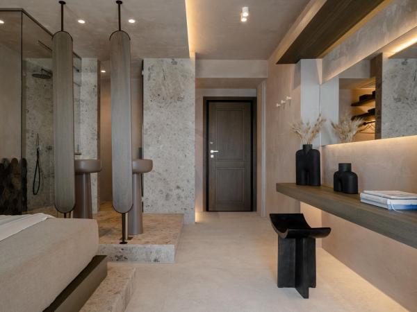 Naxos Rhyton : photo 6 de la chambre suite temple avec jacuzzi extérieur - vue sur mer