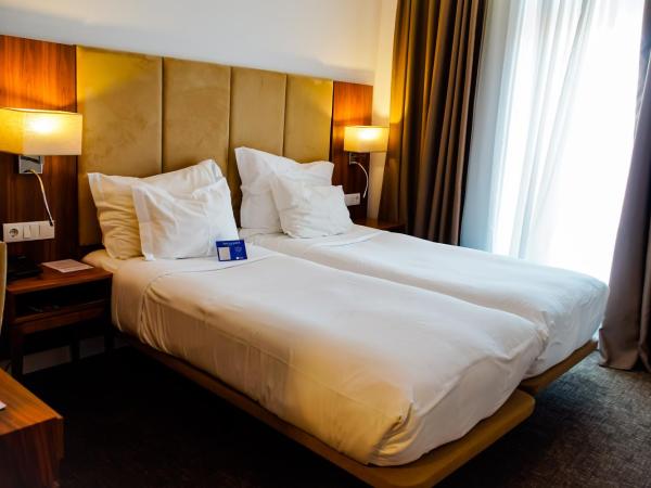 Hotel Premium Porto Downtown : photo 5 de la chambre chambre double ou lits jumeaux standard