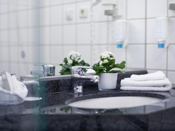 Sachsenpark-Hotel : photo 7 de la chambre chambre double